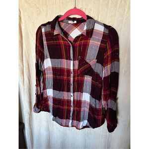 Maurices Multi-Colored Plaid Button Down Top Woman’s Size Medium